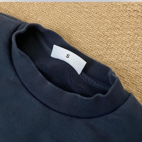 LIKE NEW CHERRY Los Angeles embroidered logo sweater sweatshirt navy - Picture 4 of 5